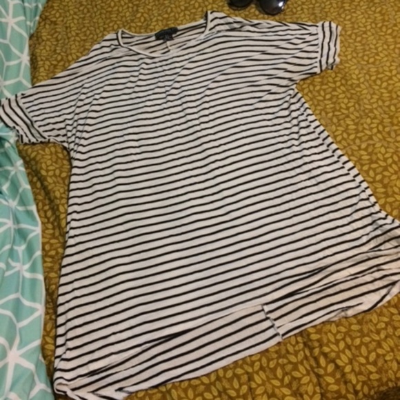 Striped tshirt - Picture 2 of 2